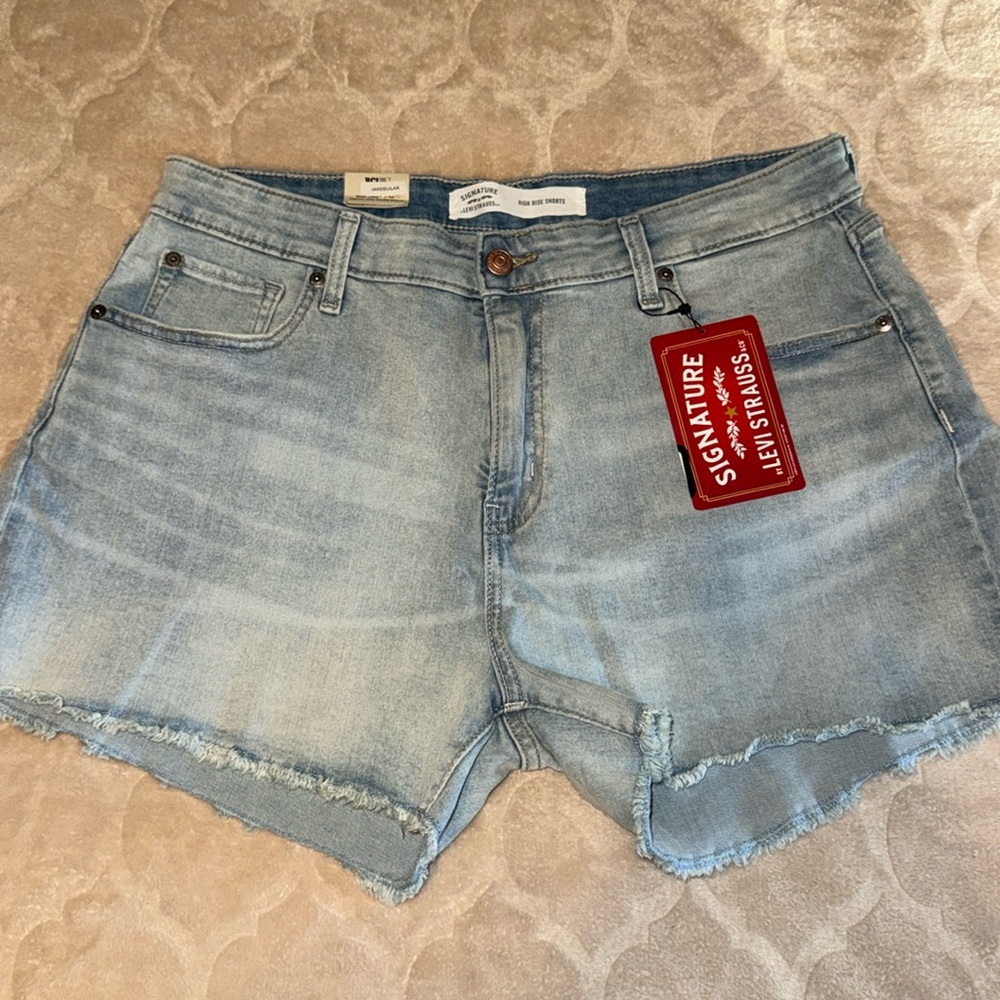 NWT LEVI SHORTS